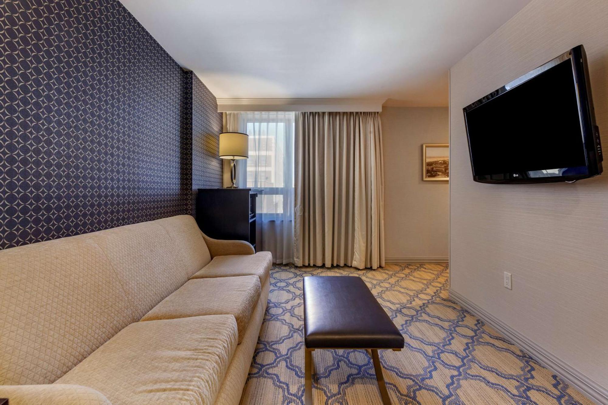 Western Premier Park Hotel 4*